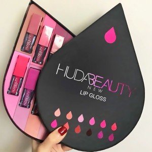 Huda Beauty NEW LIP GLOSS