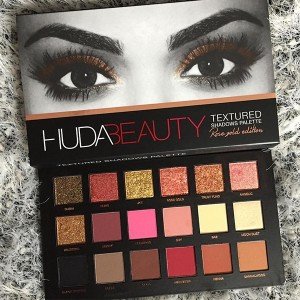 huda beauty textured shadow